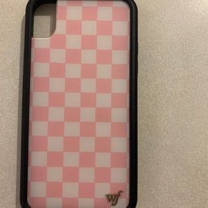 Pink checkered wildflower case